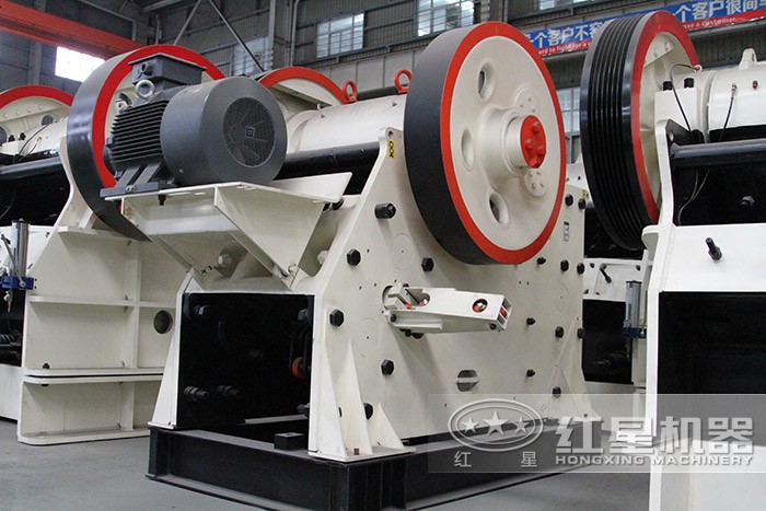 鄂式破碎機 鄂式破碎機